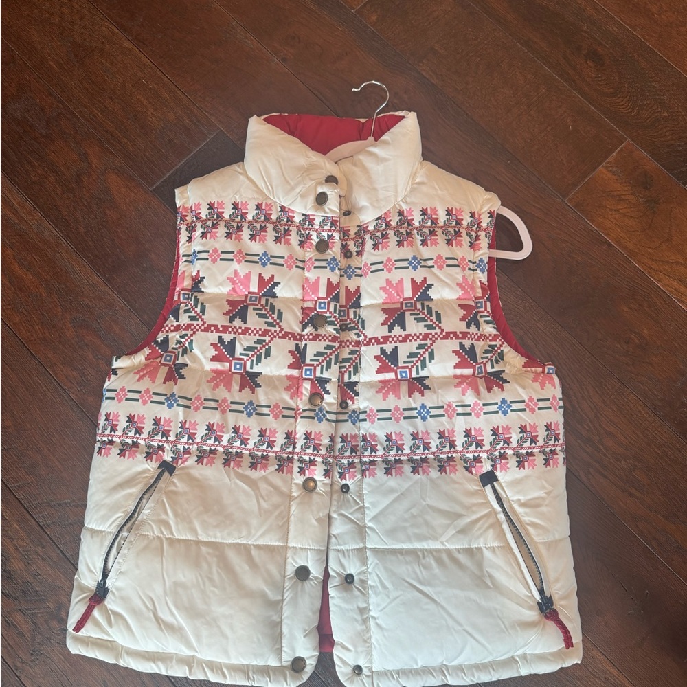 Women's Cream Quilted Puffer Vest with Pink Geometric Pattern